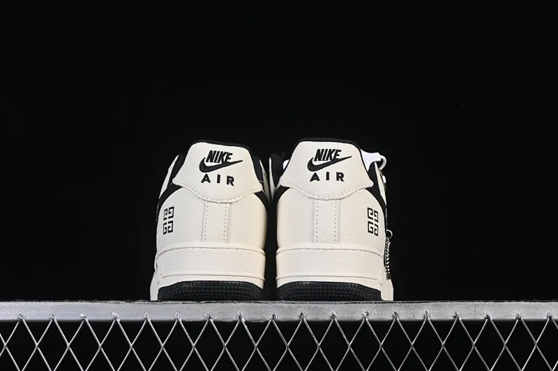 All categories Nk Air Force 1 Air Force series Nk Air Force 1 Low Air Force low-top Nike Air Force 1'07 Low Givenchy co-branded printed beige black hook Air Force 1 low-top casual sneakers KJ1688-021